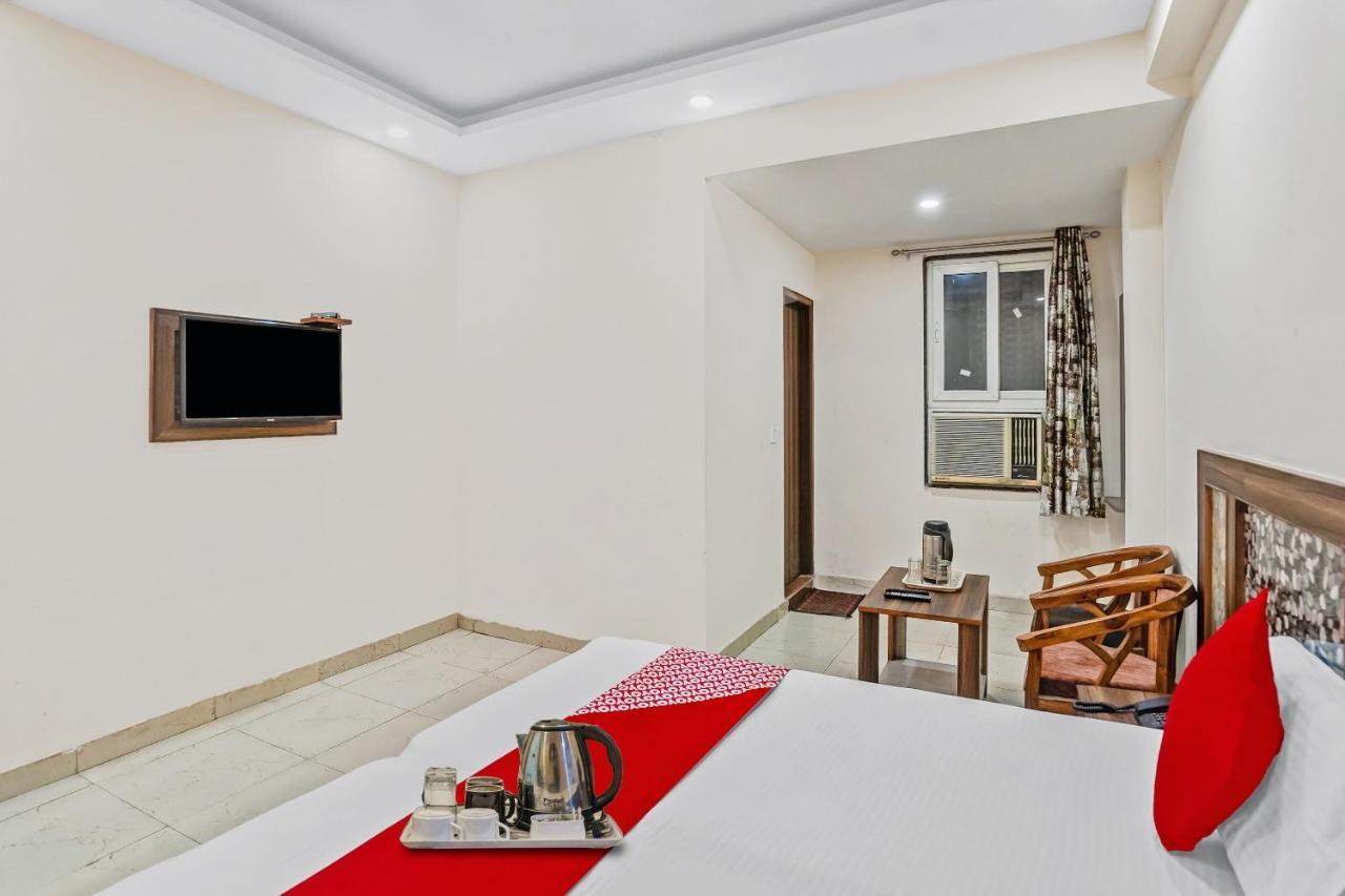 Oyo 88326 Hotel Cloud 9 Nowe Delhi Zewnętrze zdjęcie